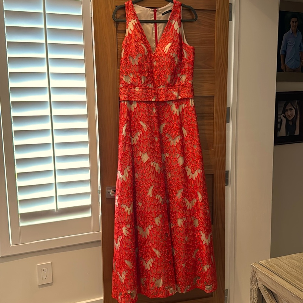 David Meister size 8 dress for gala or wedding. Worn once.